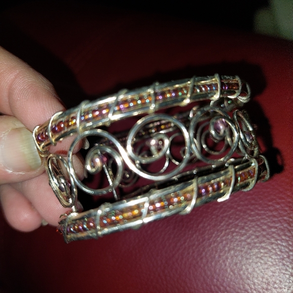 Silver & beaded handmade cuff bracelet - Picture 4 of 4